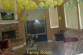 Reduced Rent and Deposit! Beautiful Two Story Cul De Sac in Fontana, CA (Photo 6 of 9)