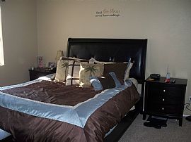 Luxurious 3 + 3 in quiet gated community in San Diego, CA (Photo 5 of 6)