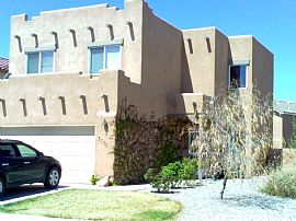 ** Great Family Home ** in Albuquerque, NM