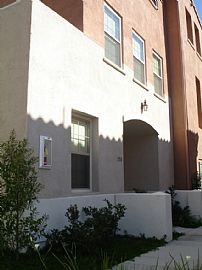 Spacious 3BD Townhouse in San Marcos, CA (Photo 3 of 6)