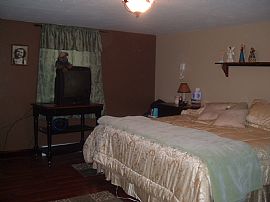 Spacious Family Ranch Home in Portsmouth, RI (Photo 3 of 3)