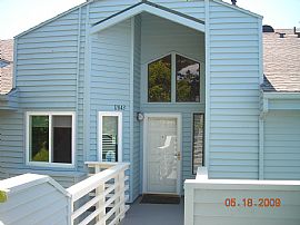 GEORGEOUS EXECUTIVE STYLE CONDO IN GATED in San Diego, CA (Photo 2 of 4)