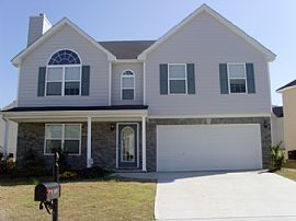 A Beautiful Single Family House in Dacula, GA