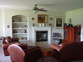 BEAUTIFUL AND SPACIOUS TAMPA HOME  in Riverview, FL (Photo 3 of 6)