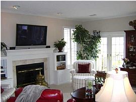 EXECUTIVE POOL HOME IN GREAT LOCATION in Pensacola, FL (Photo 4 of 6)