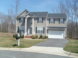 Excecutive 4 Bedroom in Chesterfield, VA