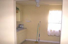 5 BEDROOMS & 2 BATHS @ $750/MONTH in Cleveland, OH (Photo 3 of 4)