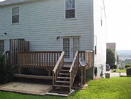 Wonderful Townhome in Marietta, GA (Photo 6 of 6)