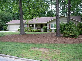 3 Bdrm/2 Bath Ranch + Sunroom + office in Alpharetta, GA