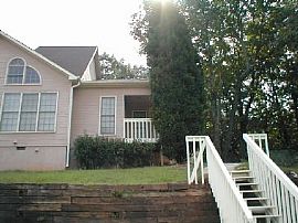 TOWNHOME WITH LOFT! in Marietta, GA