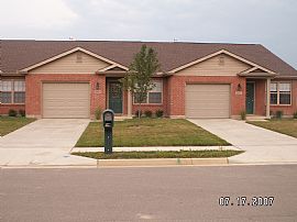 2 Bedroom Ranch Style Apts with Garage Troy Ohio in Troy, OH
