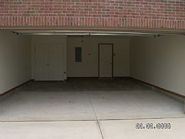 2 Bedroom Ranch Style Apartment Near Lima Ohio in Troy, OH (Photo 2 of 6)