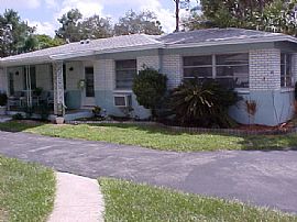One Bedroom / One Bath Apartment in Dunedin in Dunedin, FL