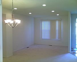 3 Bedroom Townhome near Stevenson High School on Rt 22 in Buffalo Grove, IL