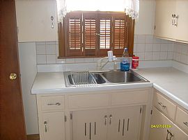 Charming 3BR 1BA house in Minneapolis, MN (Photo 3 of 4)