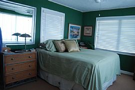 Furnished 2 BEDROOM Home ON DEEP WATER Ocean Access in Stuart, FL (Photo 5 of 6)