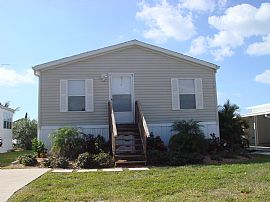2bd/2bth furnished mfg. home canal front in Venice, FL