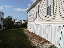 2bd/2bth furnished mfg. home canal front in Venice, FL (Photo 2 of 6)
