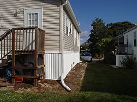 2bd/2bth furnished mfg. home canal front in Venice, FL (Photo 6 of 6)