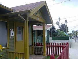 Charming Craftsman Duplex For Lease in Historic Echo Park in Echo Park, CA (Photo 2 of 6)