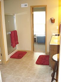 Townhome for Rent near Olathe, KS in Gardner, KS (Photo 5 of 6)