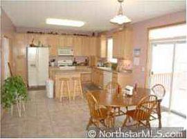 $500 off Dec/By Owner/4bd 4a Jacuzzi+more in Shakopee, MN (Photo 4 of 4)