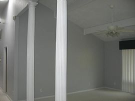 4br - 3,100 sf Waterfront Home Avail July 1st in Virginia Beach, VA (Photo 6 of 6)