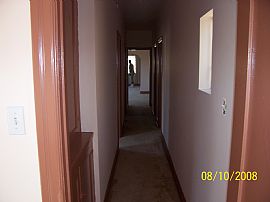 Spacious Apartment Near Usc in Los Angeles, CA (Photo 3 of 4)