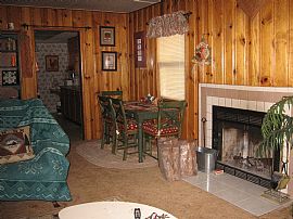 BEAUTIFUL CABIN IN THE MOUNTAINS in Valley of Enchantment, CA (Photo 3 of 6)