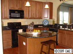 $1950 / 3br - Model Home in Summers Walk!!  in Davidson, NC (Photo 2 of 4)