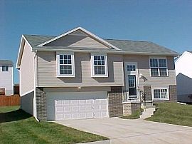 Beautiful Home for rent in Bellevue, NE