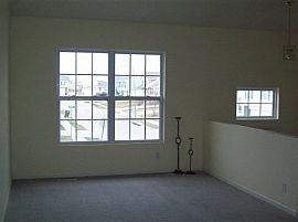 Beautiful Home for rent in Bellevue, NE (Photo 3 of 6)