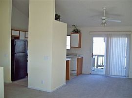 Beautiful Home for rent in Bellevue, NE (Photo 4 of 6)