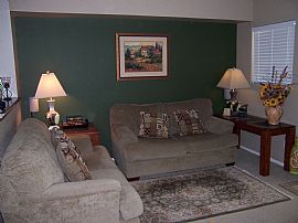 Beautiful Anaheim Historic Colony Townhome in Anaheim, CA (Photo 3 of 6)