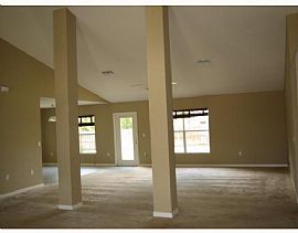 Thornberry Drive 4/3/2 non-smoking home in Spring Hill, FL (Photo 5 of 6)