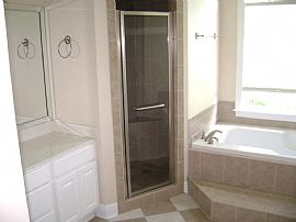 Gorgeous Home in Island Brook Subdivision, 3208 Sq. Ft. (Hender in Hendersonville, TN (Photo 4 of 6)