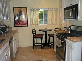 Beautiful 2 Bedroom House on Quiet Cul De Sac in Studio City, CA (Photo 4 of 5)