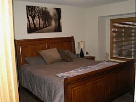 Beautiful, Spacious and Immaculate Townhome Built in 2004 in Savage, MN (Photo 4 of 4)