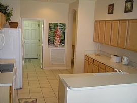 Furnished 4/2 Pool Home on Golf Course $1350 in Davenport, FL (Photo 2 of 6)