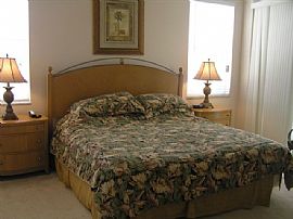 Furnished 4/2 Pool Home on Golf Course $1350 in Davenport, FL (Photo 4 of 6)