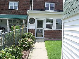 House For Rent  (Casa Para Rentar) in Dundalk, MD (Photo 2 of 4)