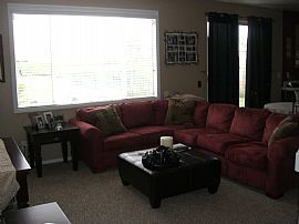 Sierra Lakes Home 3 bed 2 1/2 ba in Fontana, CA (Photo 2 of 3)