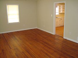 3 Bedroom, wheelchair access, fresh renovation in Atlanta, GA (Photo 4 of 6)