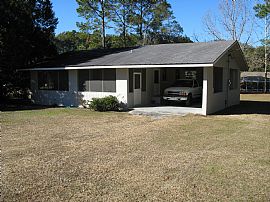 2/1 Concrete Block Home in Summerfield, FL
