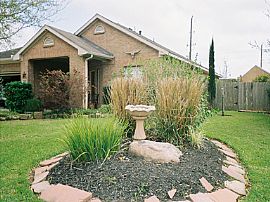 Immaculate 3 Bedroom Property/Pretty           in Pearland, TX