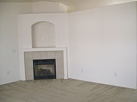 Upperlevel Ranch Unit Condo in Colorado Springs, CO (Photo 4 of 6)