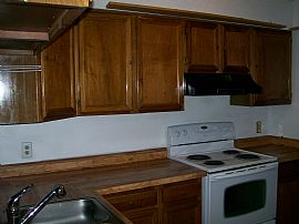 Spacious three bedroom Townhome in Colorado Springs, CO (Photo 3 of 5)