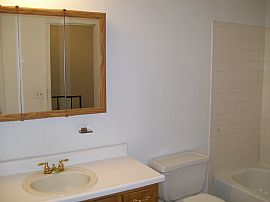 Spacious three bedroom Townhome in Colorado Springs, CO (Photo 5 of 5)