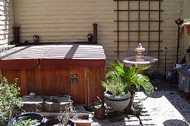 Updated Home w/ Hot Tub! in Antioch, CA