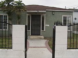 BEAUTIFUL 3 BEDROOM 2 BATH HOME FOR RENT IN COMPTON  in Compton, CA (Photo 4 of 4)